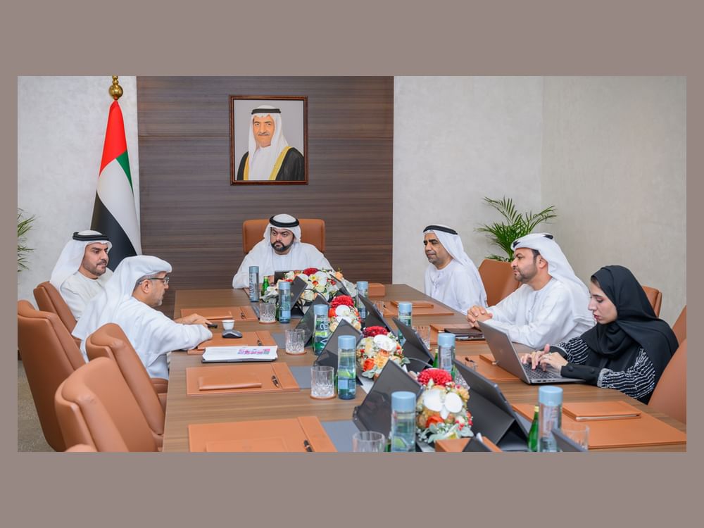 محمد الشرقي يطلع على مستجدات برامج الصحة في الفجيرة