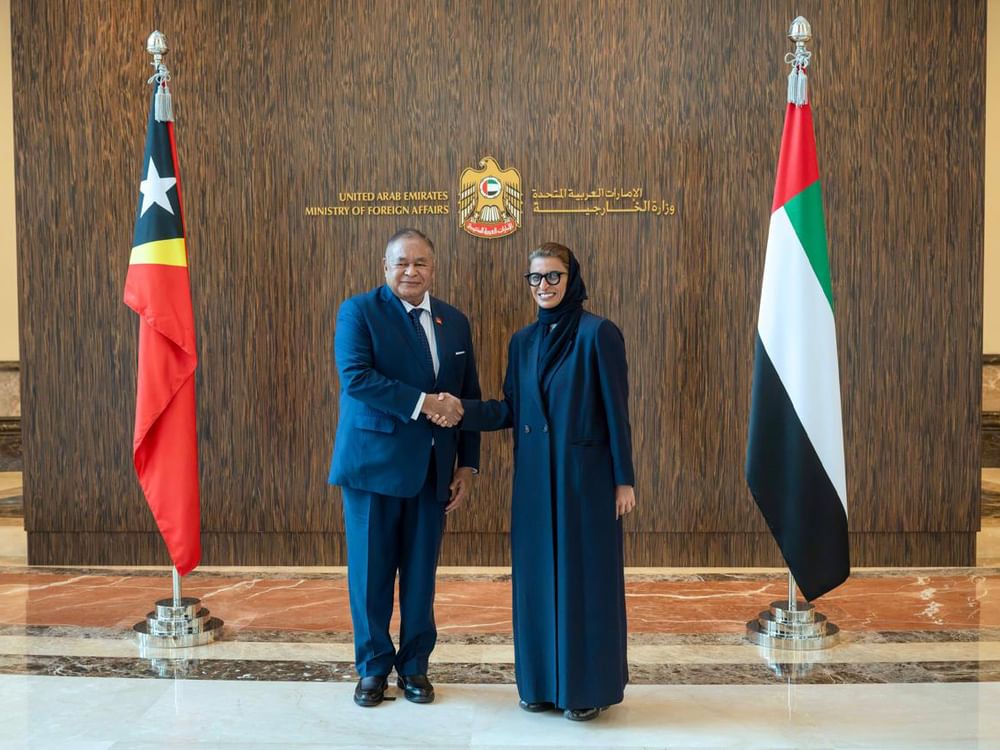 نورة الكعبي تلتقي وزير الخارجية والتعاون في تيمور الشرقية الديمقراطية