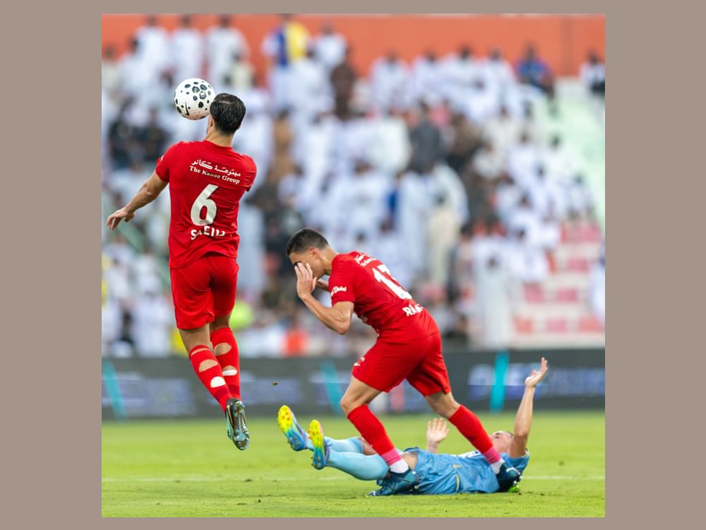 فوز شباب الأهلي والشارقة في انطلاقة دوري أدنوك للمحترفين