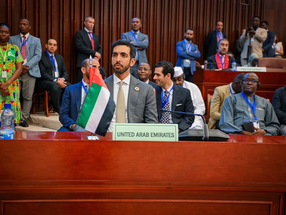 Em nome do presidente dos EAU, Shakhboot bin Nahyan participa de reunião semestral de coordenação da União Africana na Guiné Equatorial