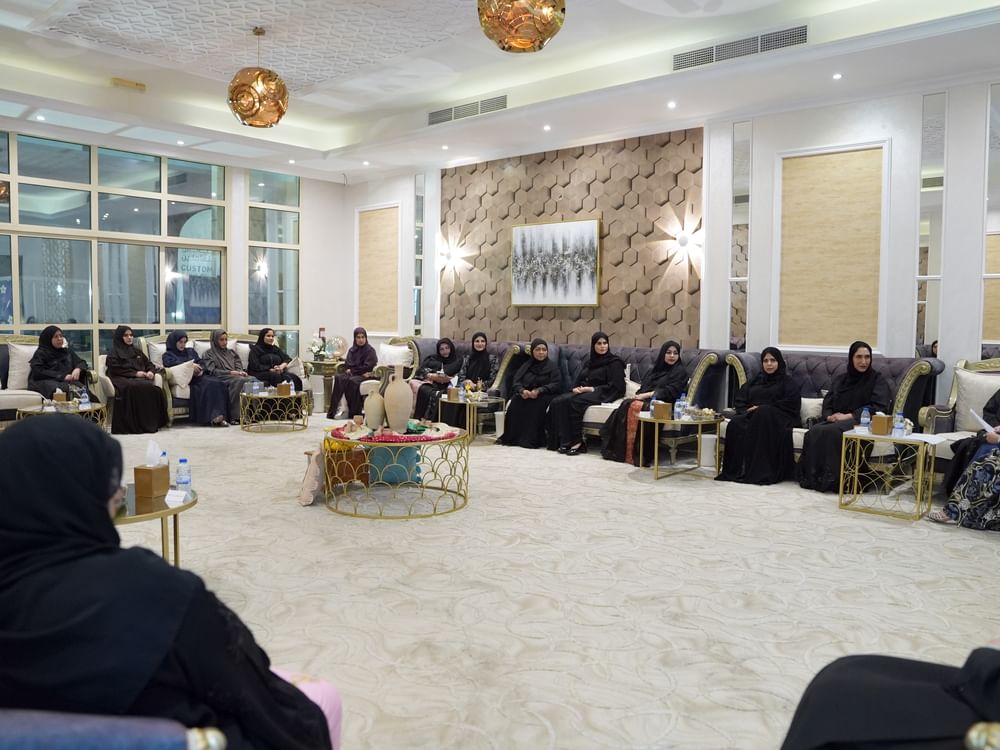 شرطة رأس الخيمة تنظم جلسة حوارية