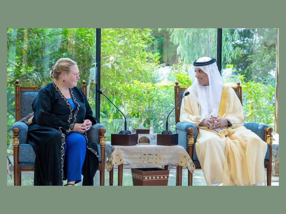 سعود بن صقر يستقبل سفيرة فنلندا