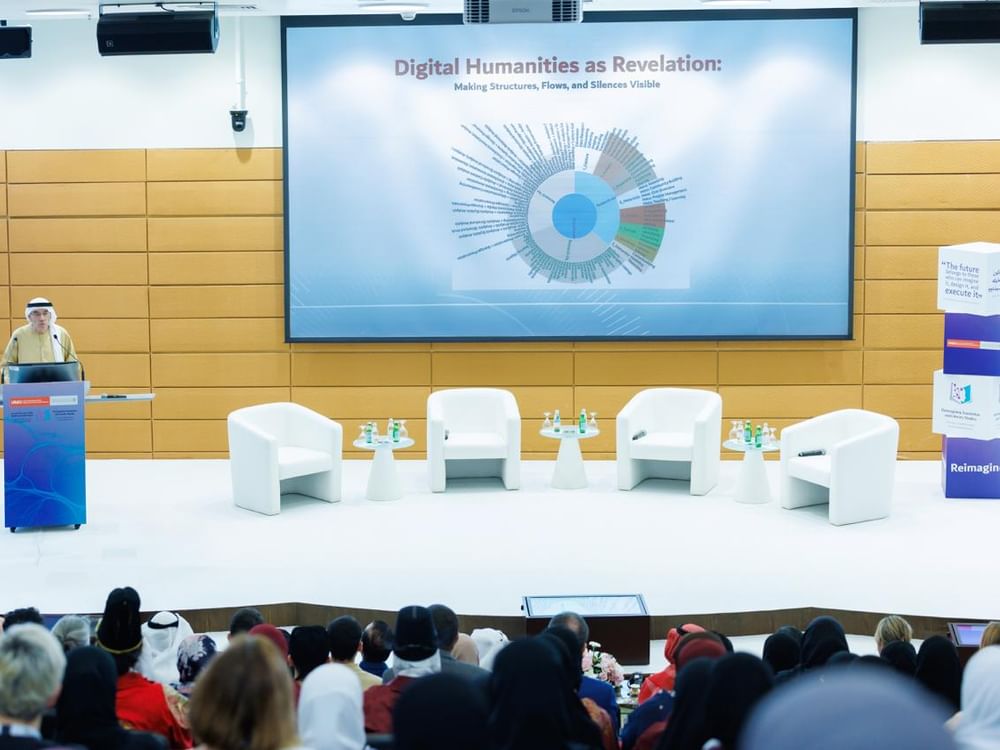 جامعة الإمارات تستضيف مؤتمر"إعادة تصور الترجمة والدراسات الأدبية "
