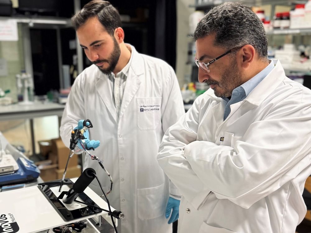 Pesquisadores da NYU Abu Dhabi desenvolvem sistema sensorial para 'cirurgias laparoscópicas'