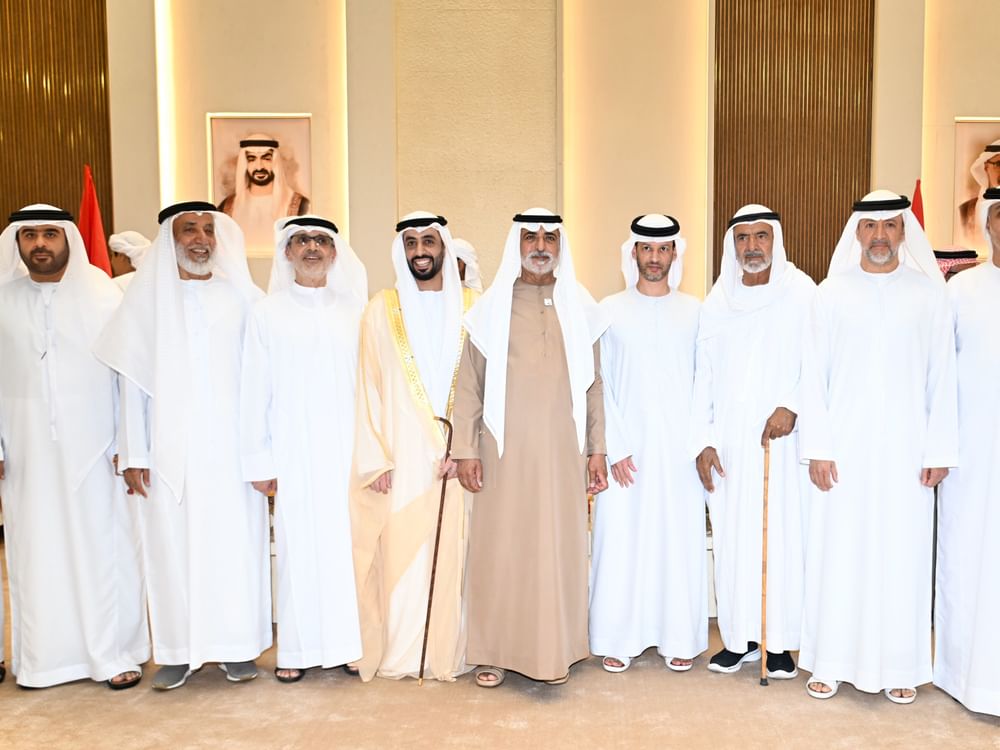 نهيان بن مبارك يحضر أفراح الشامسي في العين