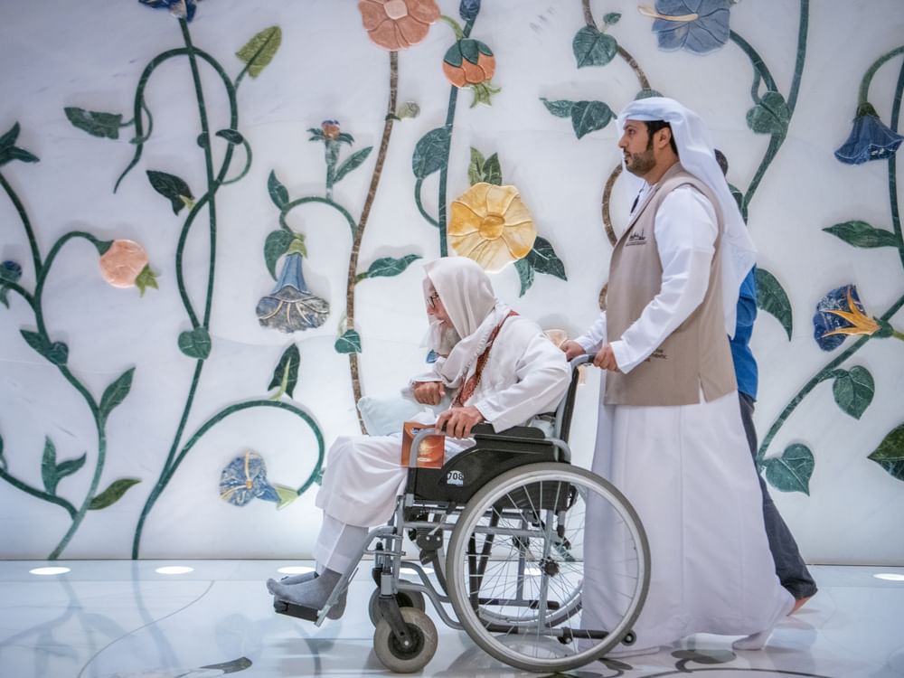 Sheikh Zayed Grand Mosque Centre continues to promote culture of volunteerism among youth
