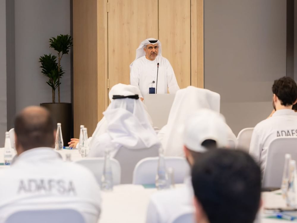 "الطوارئ والأزمات" بأبوظبي يرسخ كفاءة برنامج الخدمة البديلة بدعم القطاعات الحيوية