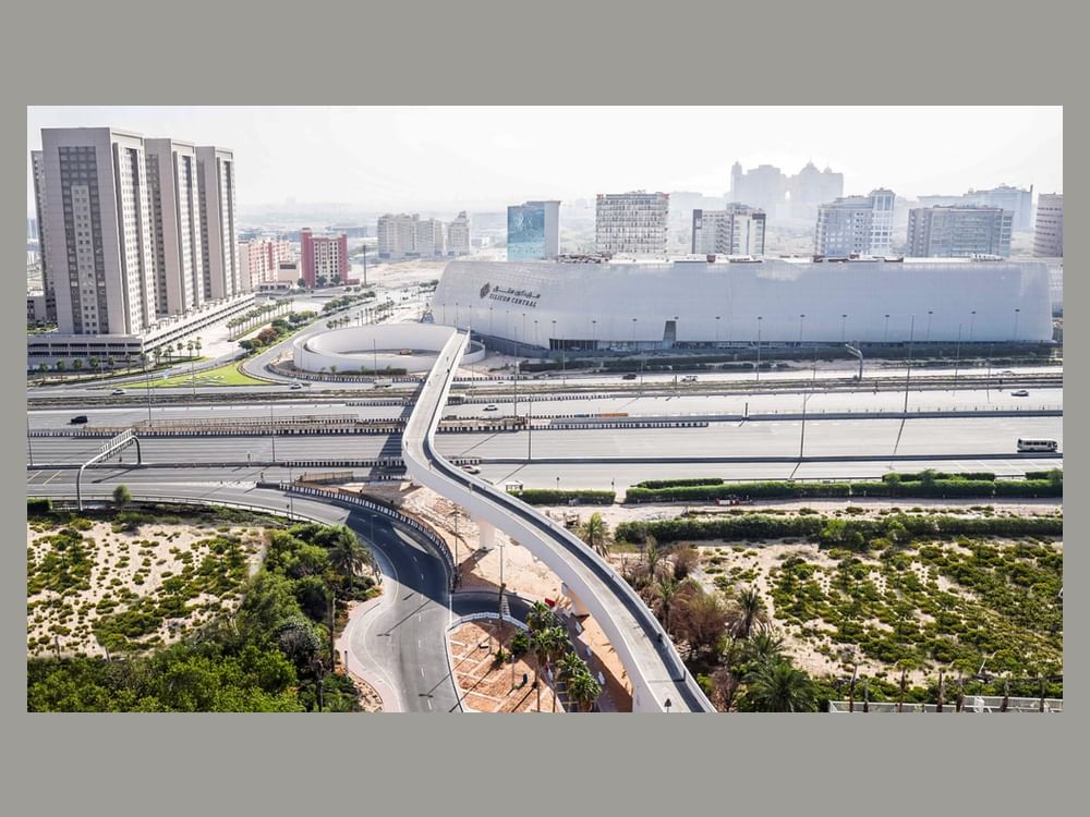 هيئة الطرق والمواصلات في دبي تعتمد تنفيذ 31 جسر مشاة إضافياً بحلول 2030