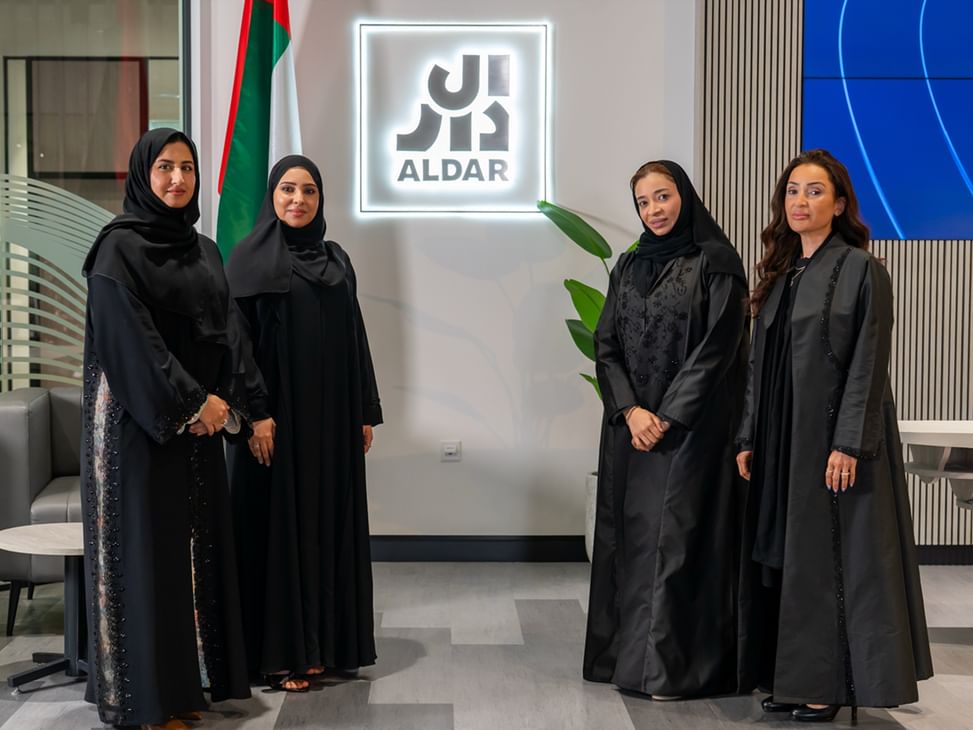 "الدار للتعليم" : المرأة الإماراتية في قلب نجاحاتنا ومحور إستراتيجيتنا لتمكين الأجيال