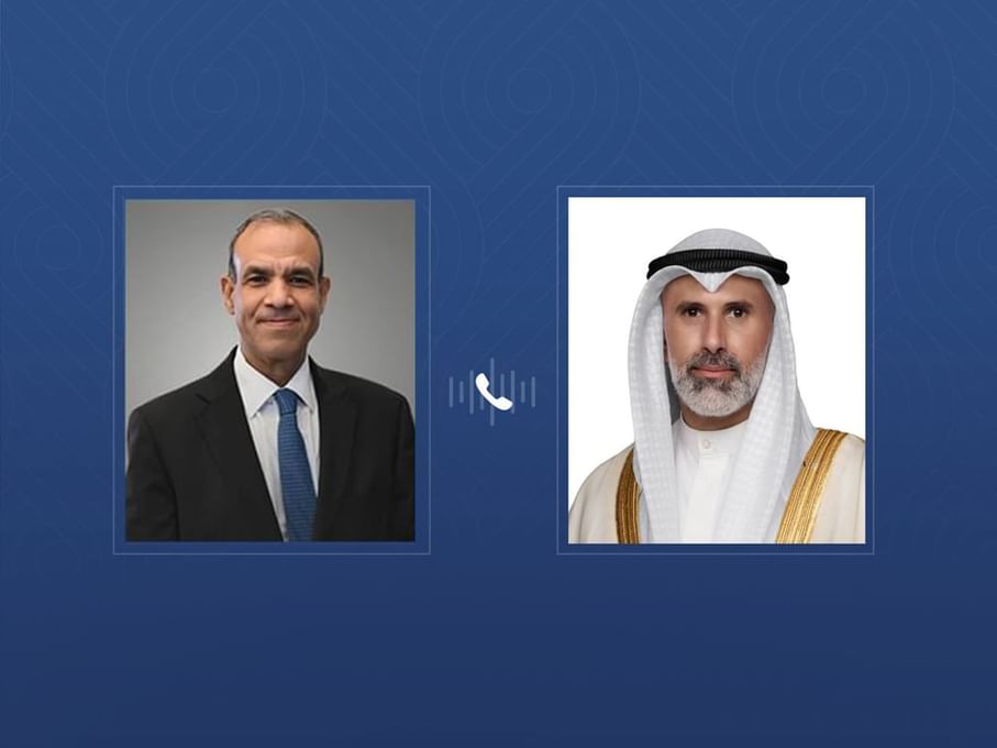 وزيرا خارجية الكويت ومصر يبحثان هاتفياً جهود تعزيز أمن واستقرار المنطقة