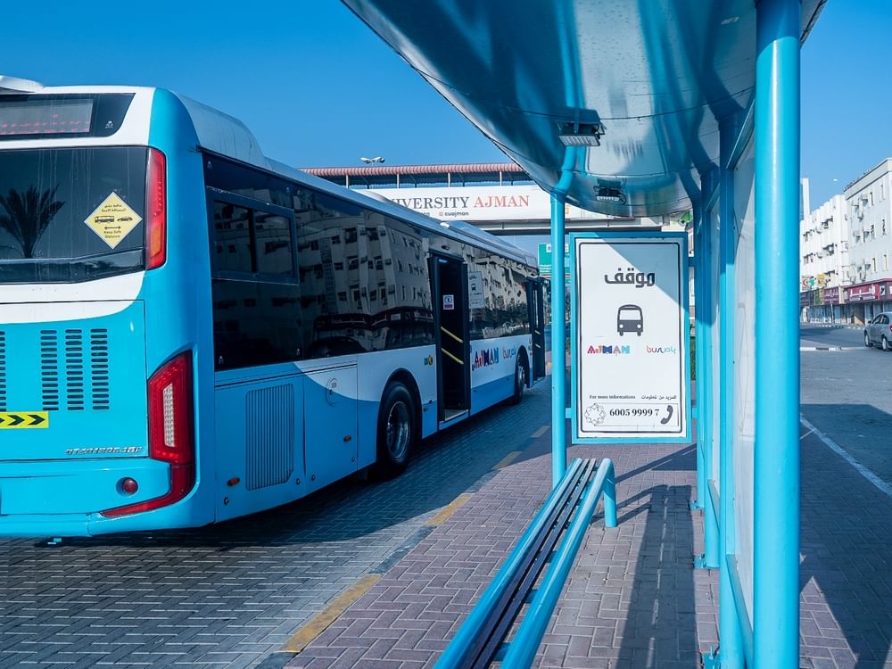تطوير مواقف النقل العام في عجمان لتعزيز راحة الركاب