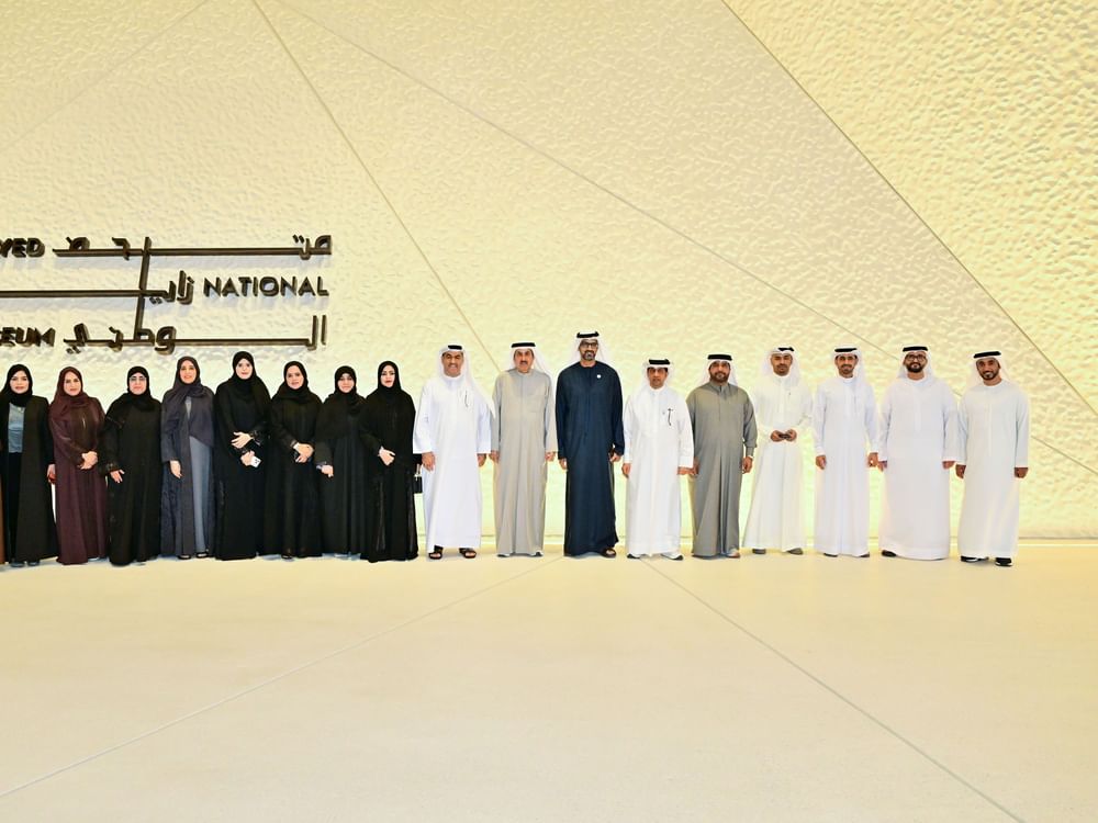 رئيس وأعضاء المجلس الوطني الاتحادي يزورون متحف زايد الوطني