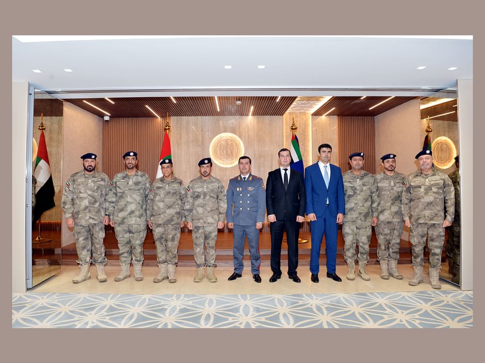 قائد عام شرطة أبوظبي يلتقي مدير إدارة وزارة الداخلية في طاجيكستان