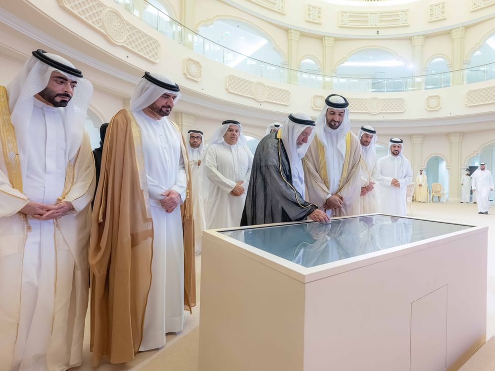 حاكم الشارقة يطلق تطبيق ومنصة القواسم الرقمية