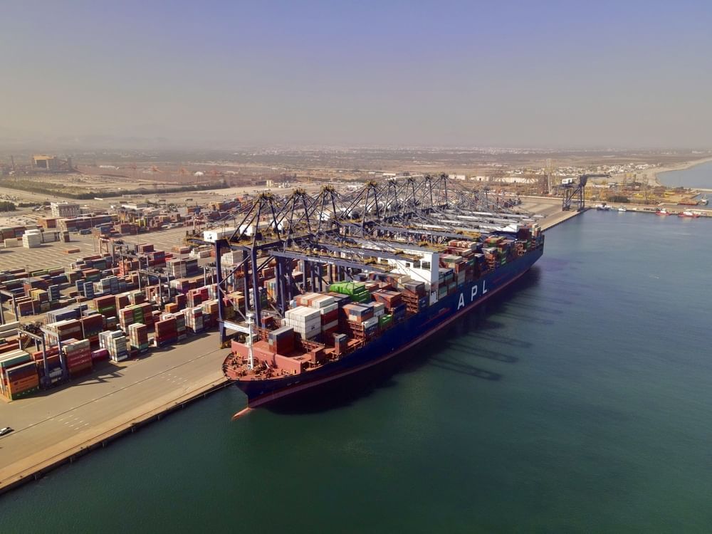 Oman’s economy grows 2.5% in Q1 2025