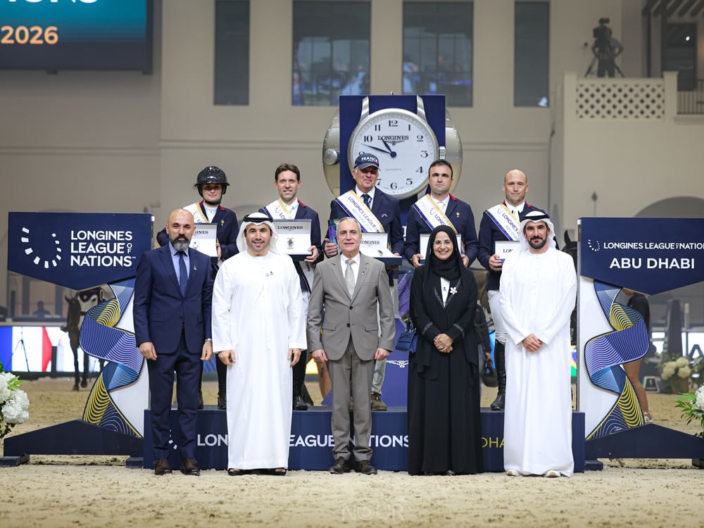 الفريق الفرنسي لقفز الحواجز يحرز لقب "جولة أبوظبي" لدوري لونجين للأمم 