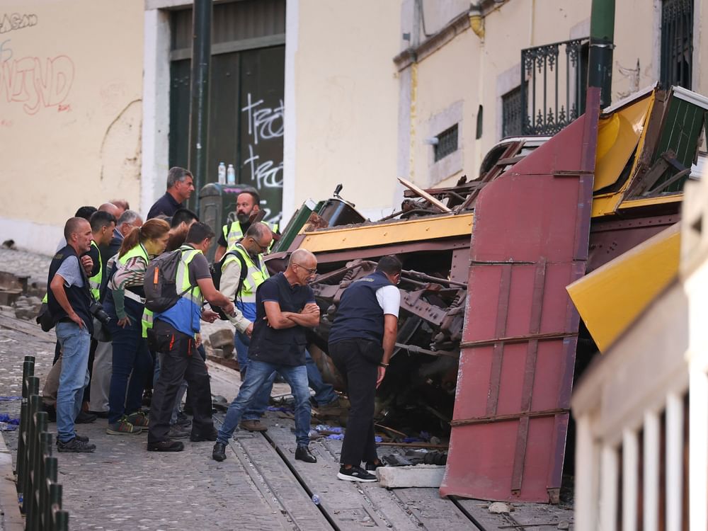 17شخصا قتيلا في حادث ترام لشبونة