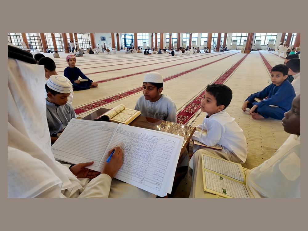 شارجہ کی مساجد رمضان المبارک کے دوران قرآنی تعلیم کے لیے مشعل راہ