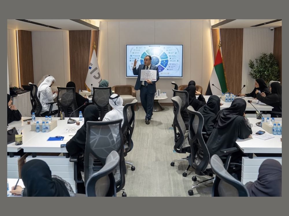 "الموارد البشرية" بالفجيرة تعزز جاهزية الكفاءات الحكومية بأدوات استشراف المستقبل
