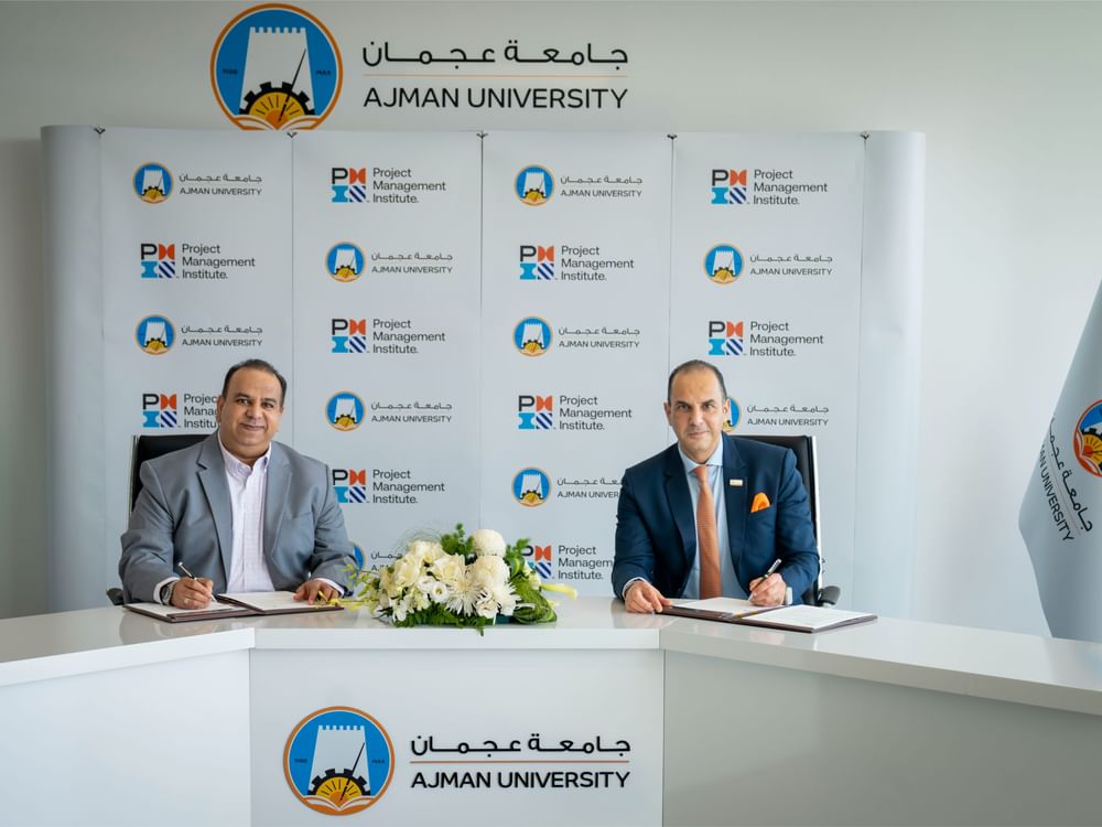 Universidade de Ajman e PMI firmam parceria para fortalecer ensino em gestão de projetos