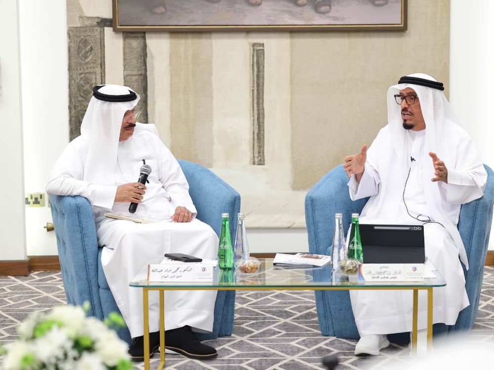 ضاحي خلفان: الأسرة النواة الأولى لبناء المجتمعات
