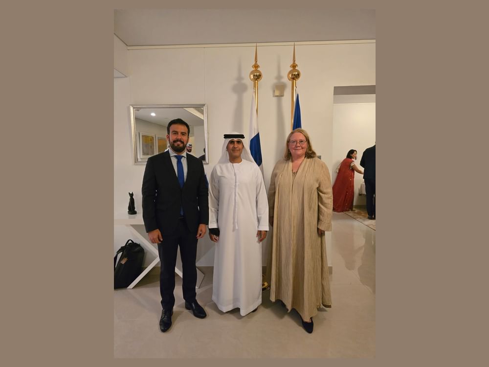 سالم بن سلطان القاسمي يلبي دعوة سفيرة فنلندا إلى مأدبة الإفطار