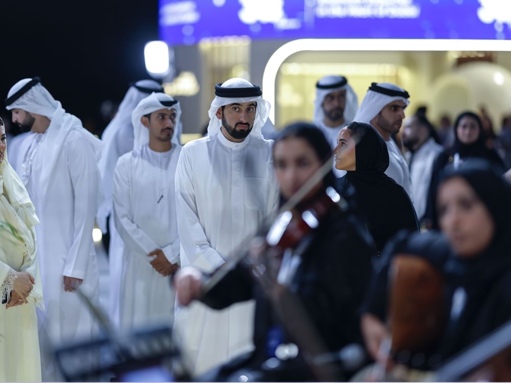 خلال جولة بمقر"قمة الإعلام العربي 2026"  أحمد بن محمد: "دبي تواصل توفير البيئة الداعمة لتطوير قطاع إعلامي متقدم وقادر على صناعة التأثير"