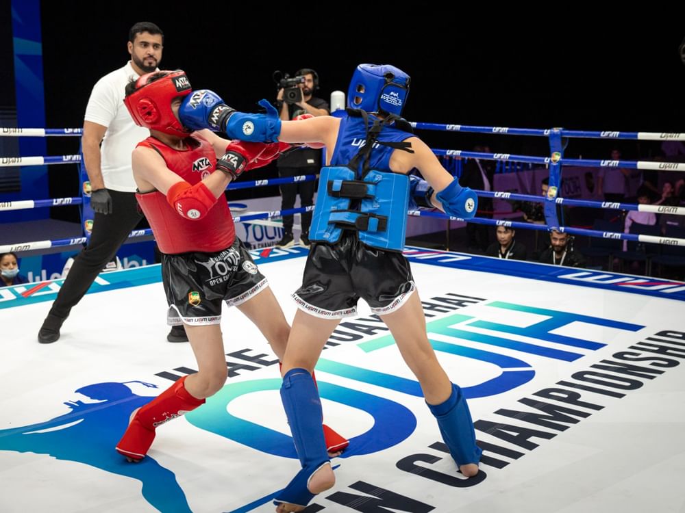 77 نزالا في افتتاح بطولة الإمارات للمواي تاي