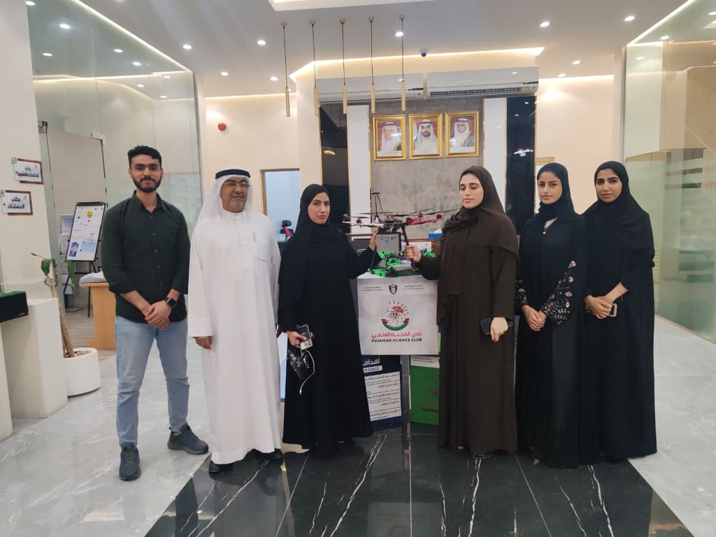 بالذكاء الاصطناعي و"الدرونز" .. طالبات "الفجيرة العلمي" يبتكرن نظاما إماراتيا لاكتشاف تلوث الهواء