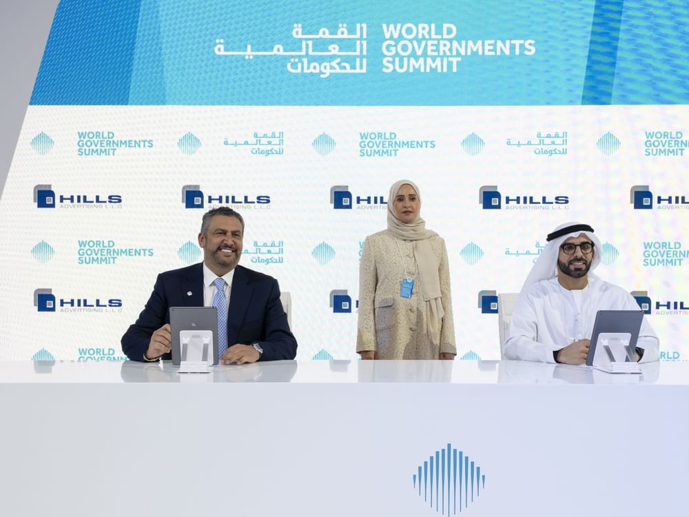 القمة العالمية للحكومات توقع اتفاقيتي تعاون مع شركتي "هيلز للإعلان" و"فاي للدعاية"