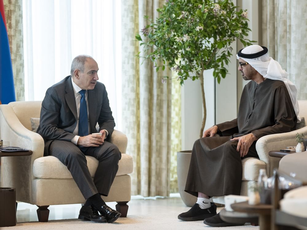 Le président des Émirats arabes unis et le Premier ministre arménien examinent les relations bilatérales