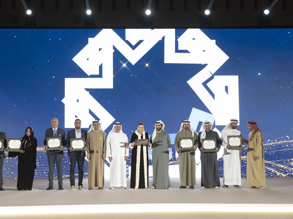 تحت رعاية حمدان بن زايد.. هزاع بن حمدان بن زايد يكرم الفائزين بجائزة "سرد الذهب" 2025