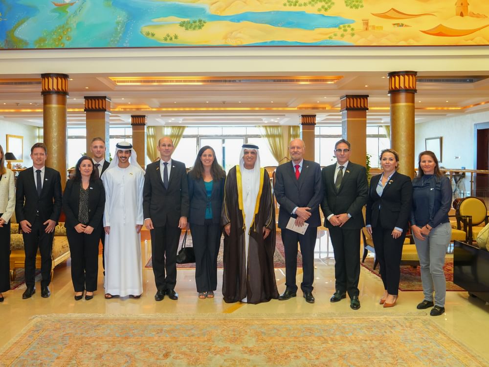 RAK Ruler witnesses signing of MoU between RAKEZ, AHK