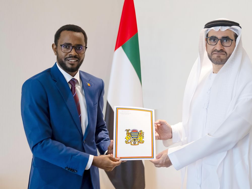 El MoFA recibe la copia de las credenciales del nuevo embajador de la República del Chad