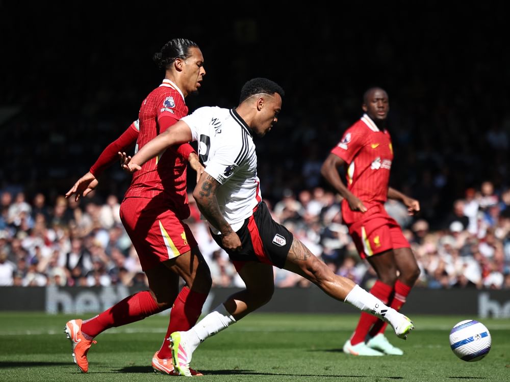 فولهام يفوز على ليفربول في الدوري الإنجليزي