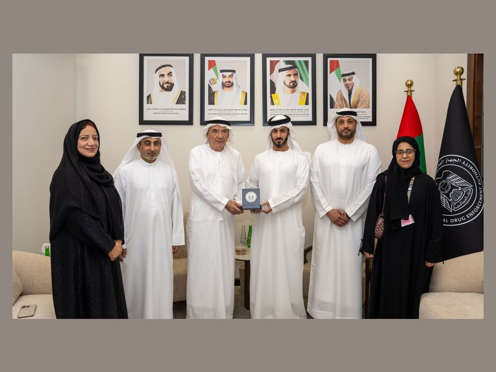 الجهاز الوطني لمكافحة المخدرات وجامعة الإمارات يبحثان التعاون