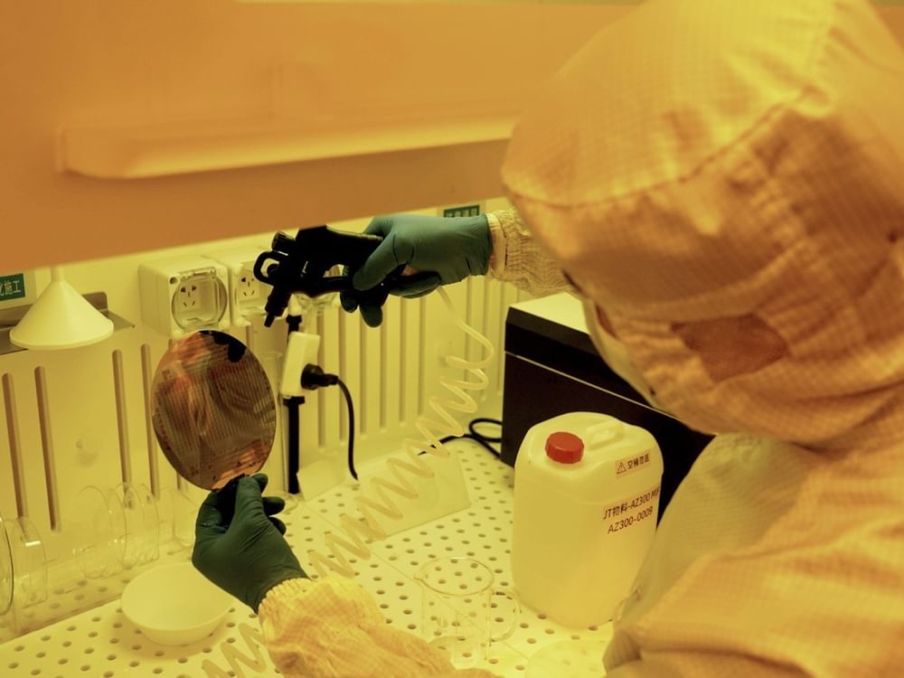 Chinese research team launches clinical trial for invasive brain-computer interface