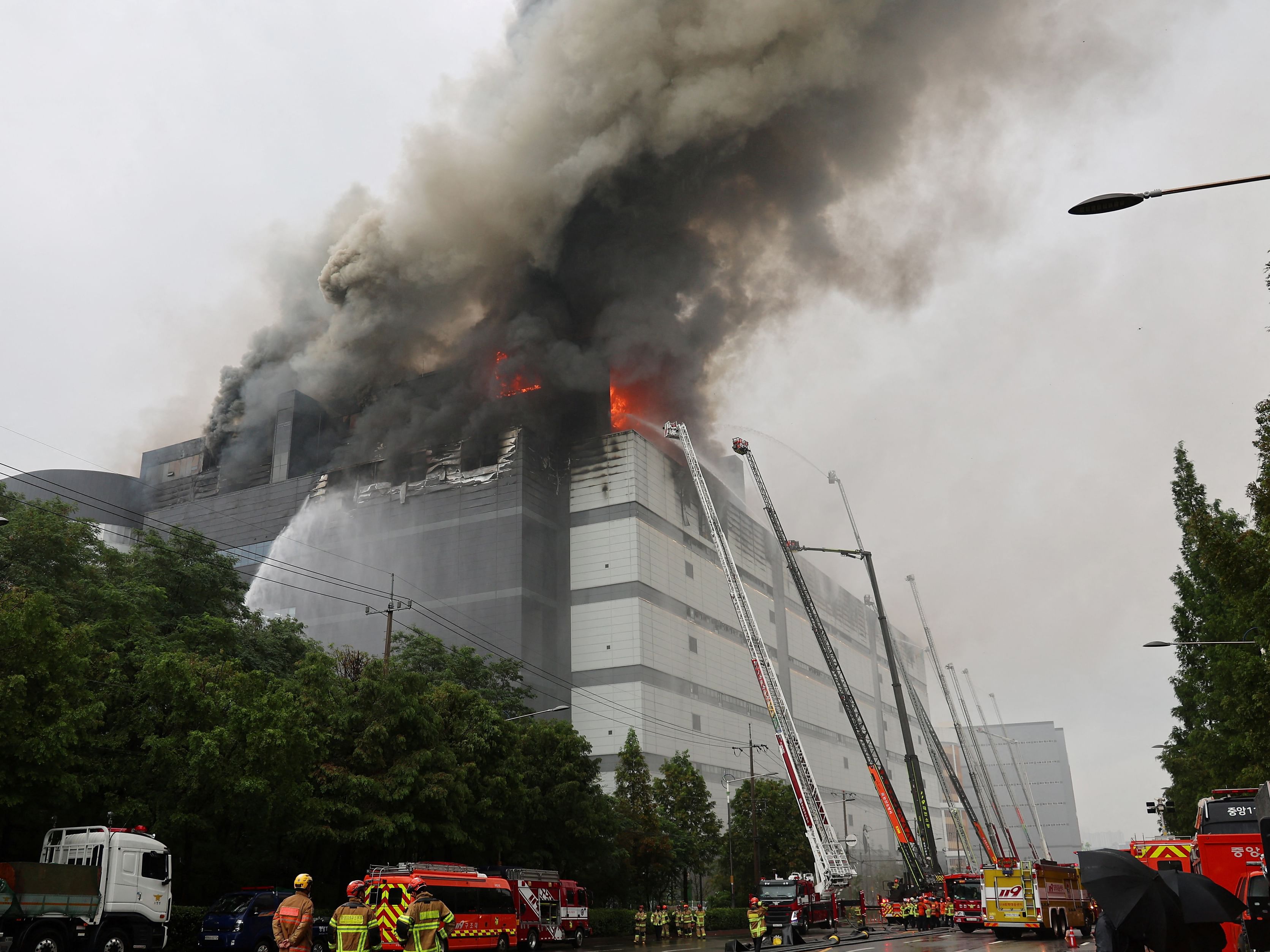 Korean firefighters battle Coupang warehouse blaze for third day