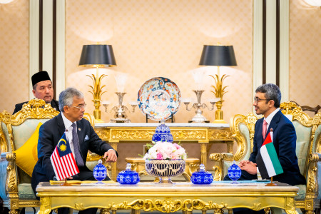 King of Malaysia receives Abdullah bin Zayed | Emirates News Agency