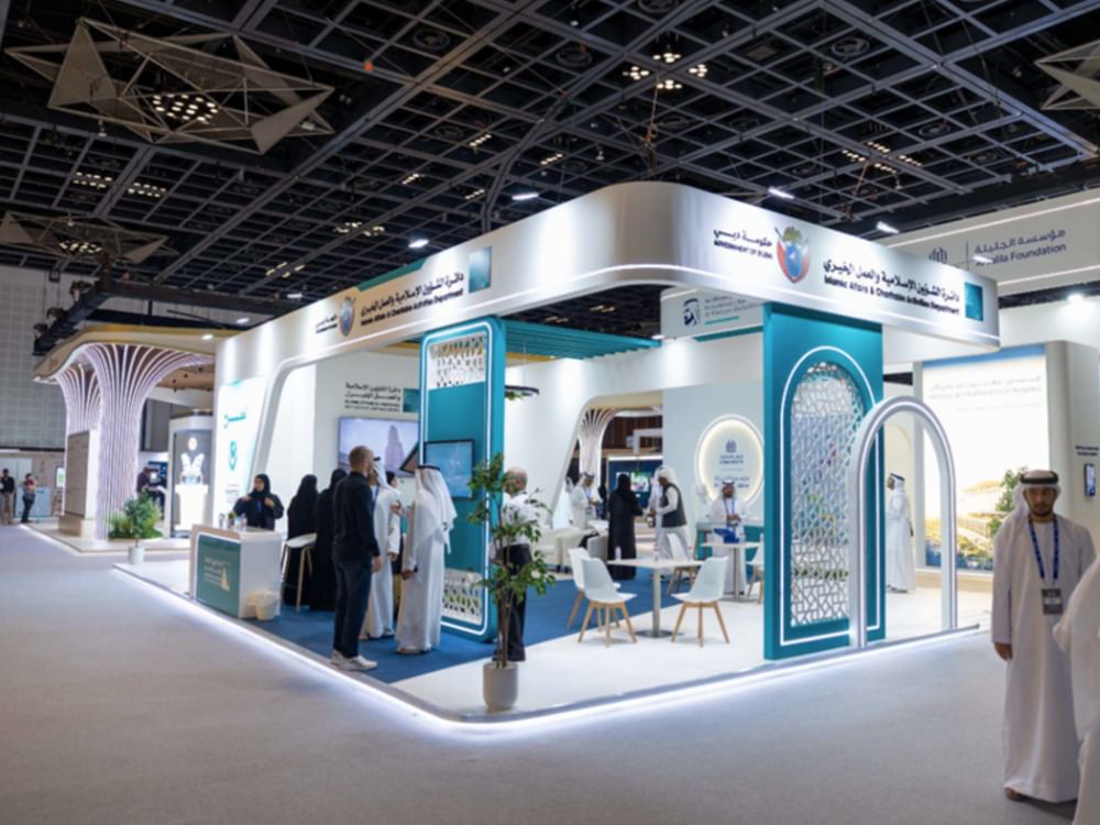 "إسلامية دبي" تختتم مشاركتها في "ديهاد 2026" باستعراض منظومة العمل الخيري