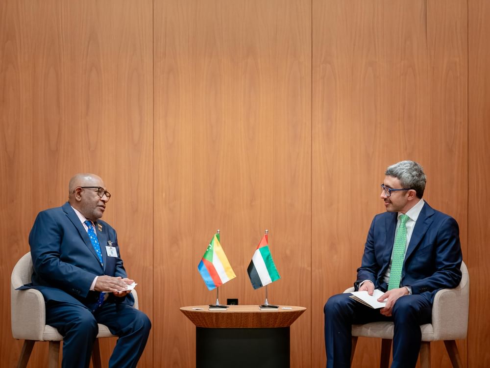 अब्दुल्ला बिन जायद ने कोमोरोस संघ के अध्यक्ष से मुलाकात की