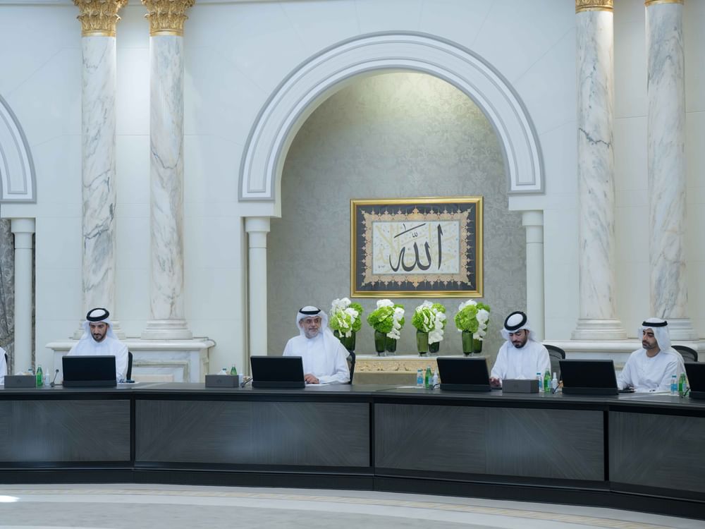 ولي عهد الشارقة يترأس اجتماع المجلس التنفيذي