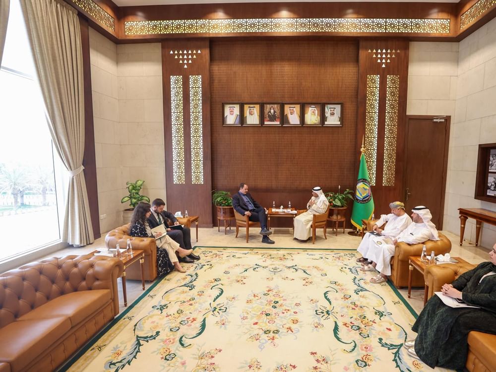 "أمين مجلس التعاون" يبحث اتفاقية التجارة الحرة مع نيوزيلندا