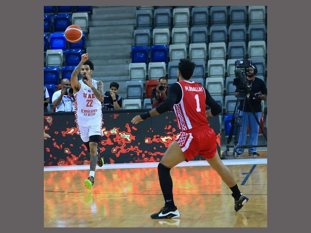 منتخب الإمارات لكرة السلة يفوز على البحرين في البطولة العربية