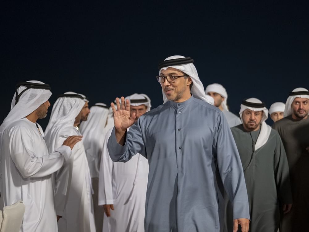 منصور بن زايد يستقبل الفائزين بجائزة التميز الزراعي