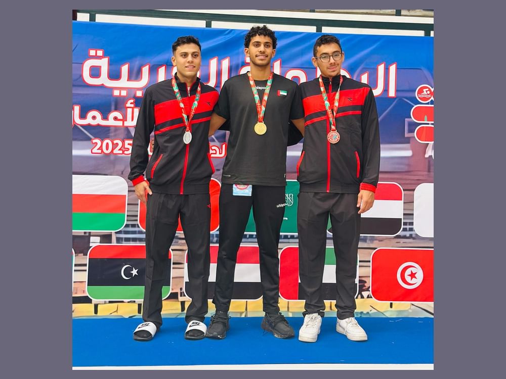 "الإمارات للسباحة" يرفع رصيده إلى 10 ميداليات في البطولة العربية