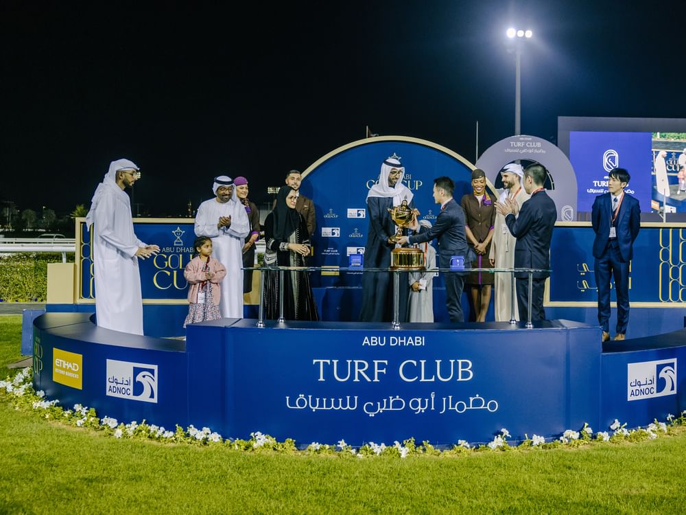 Shakhboot bin Nahyan bin Mubarak crowns Abu Dhabi Gold Cup winner