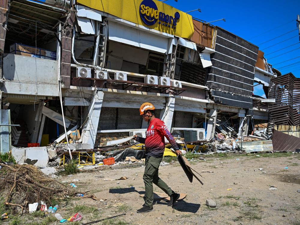Death toll from Philippines earthquake rises to 61