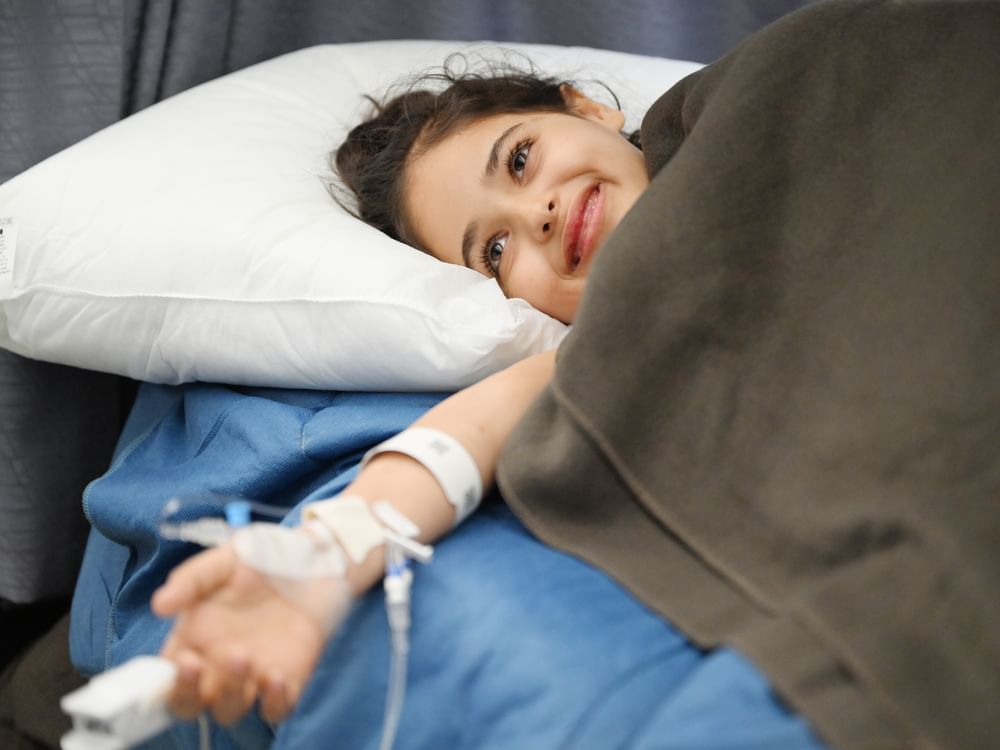 الإمارات تستقبل الدفعة الـ 16 من الأطفال الفلسطينيين الجرحى ومرضى السرطان
