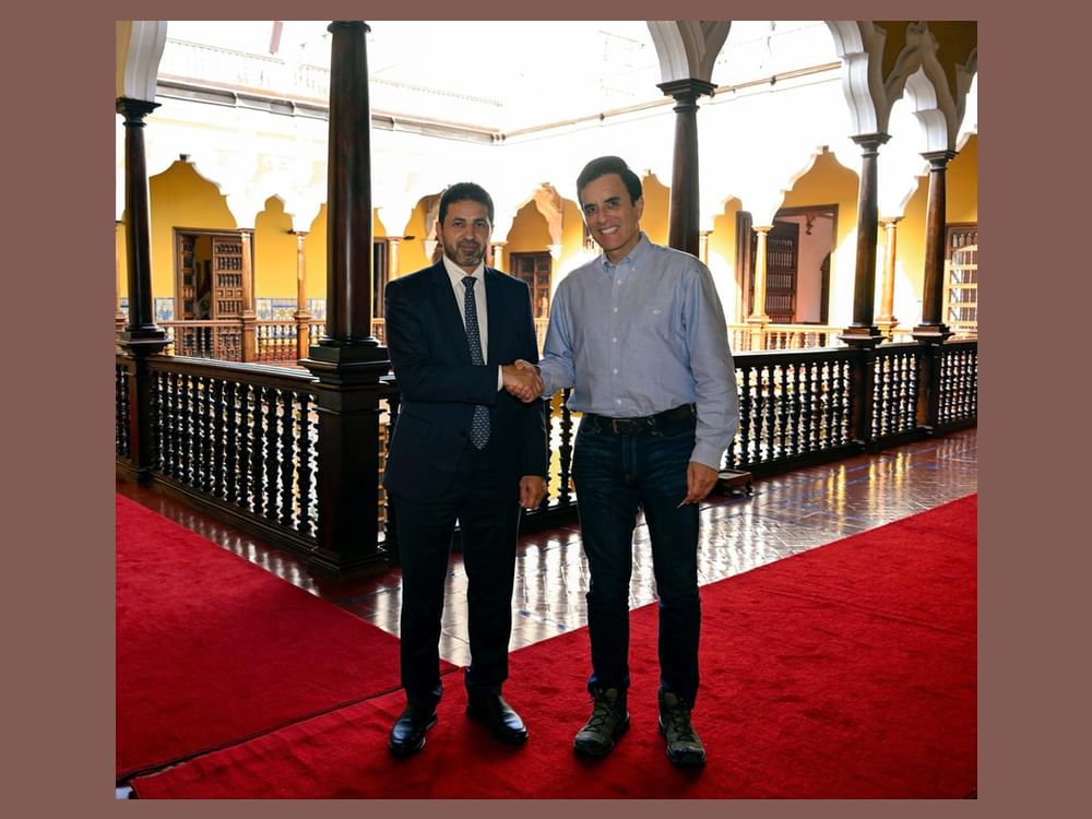 UAE Ambassador meets Peru’s Minister of Foreign Affairs to discuss expanding cooperation 